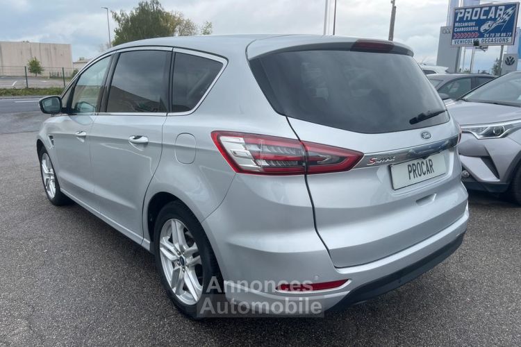 Ford S-MAX 2.0 TDCi 150ch Stop&Start Titanium 7 places - <small></small> 18.990 € <small>TTC</small> - #2