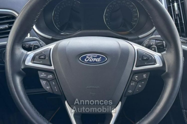 Ford S-MAX 2.0 TDCI 240CH VIGNALE BVA8 7 PLACES CARPLAY- SIEGES CHAUFFANTS MASSANTS VENTILES - <small></small> 29.900 € <small>TTC</small> - #17