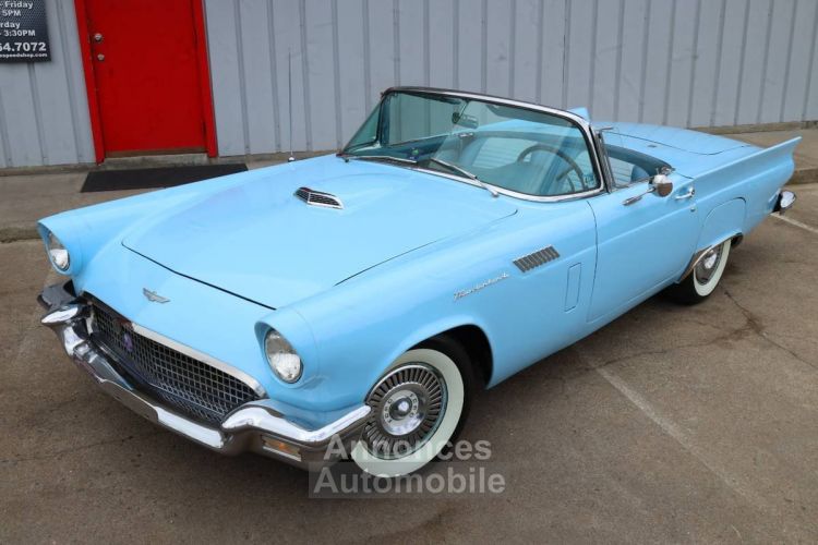 Ford Thunderbird - <small></small> 36.100 € <small>TTC</small> - #20