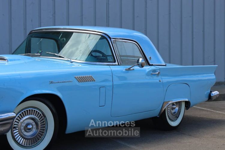 Ford Thunderbird - <small></small> 36.100 € <small>TTC</small> - #23