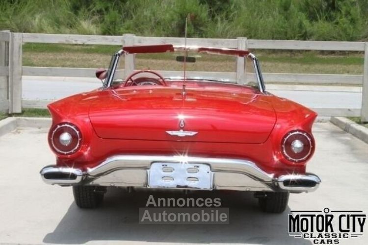 Ford Thunderbird - <small></small> 111.400 € <small>TTC</small> - #7