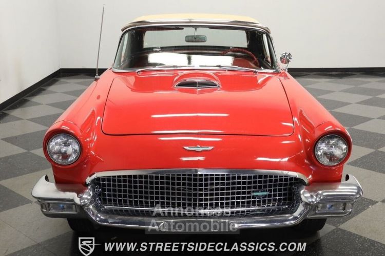 Ford Thunderbird - <small></small> 37.100 € <small>TTC</small> - #16