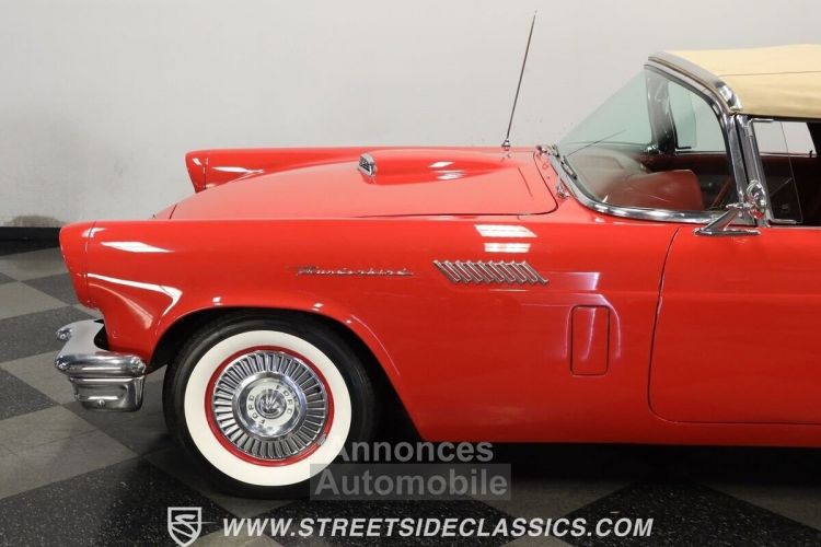 Ford Thunderbird - <small></small> 37.100 € <small>TTC</small> - #22