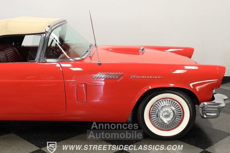 Ford Thunderbird - <small></small> 37.100 € <small>TTC</small> - #29