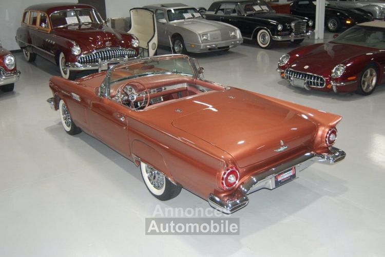 Ford Thunderbird E-Code Convertible  - <small></small> 121.800 € <small>TTC</small> - #11