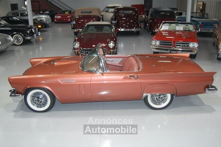 Ford Thunderbird E-Code Convertible  - <small></small> 121.800 € <small>TTC</small> - #12