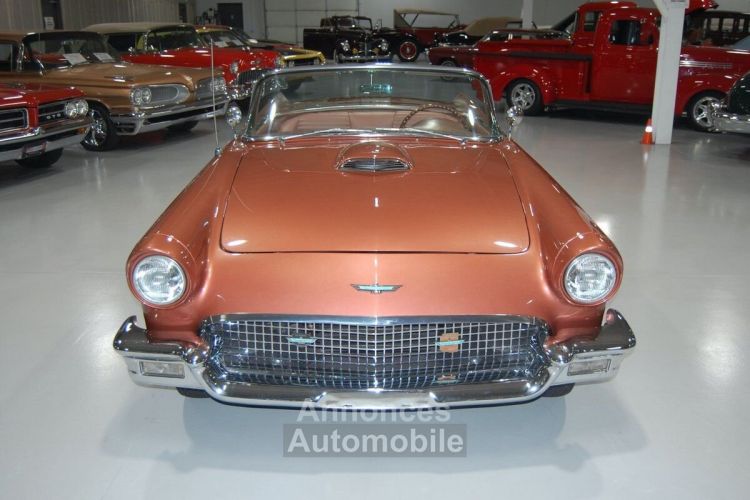 Ford Thunderbird E-Code Convertible  - <small></small> 121.800 € <small>TTC</small> - #14