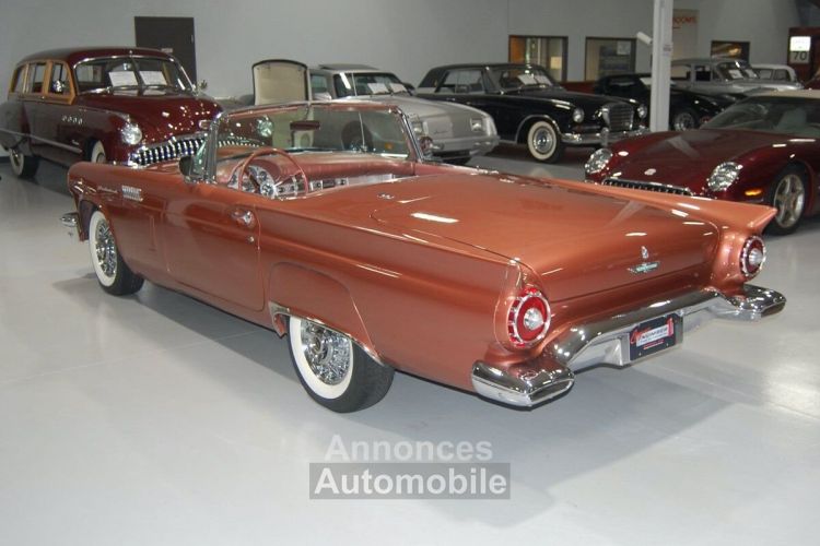 Ford Thunderbird E-Code Convertible  - <small></small> 121.800 € <small>TTC</small> - #19