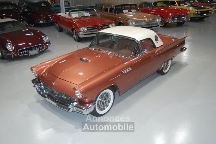 Ford Thunderbird E-Code Convertible  - <small></small> 121.800 € <small>TTC</small> - #21