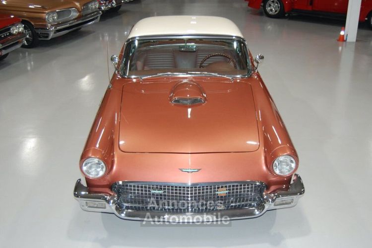 Ford Thunderbird E-Code Convertible  - <small></small> 121.800 € <small>TTC</small> - #22