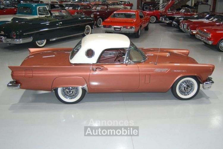 Ford Thunderbird E-Code Convertible  - <small></small> 121.800 € <small>TTC</small> - #24