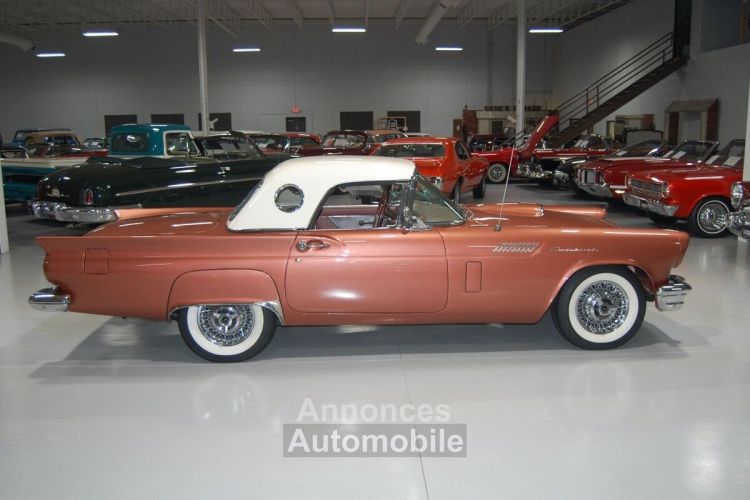 Ford Thunderbird E-Code Convertible  - <small></small> 121.800 € <small>TTC</small> - #32