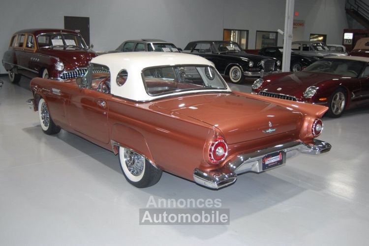 Ford Thunderbird E-Code Convertible  - <small></small> 121.800 € <small>TTC</small> - #35