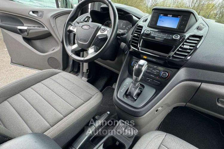 Ford Tourneo Connect 1.5 TDCI 120CV 8 PLACES TOIT PANO BOITE AUTO - <small></small> 21.999 € <small>TTC</small> - #11