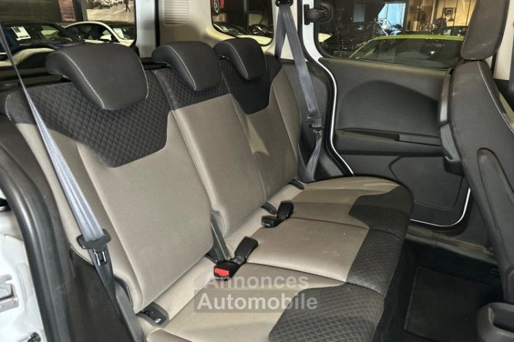 Ford Tourneo Courier 1.5 TDCI 75CH TITANIUM - <small></small> 14.690 € <small>TTC</small> - #10