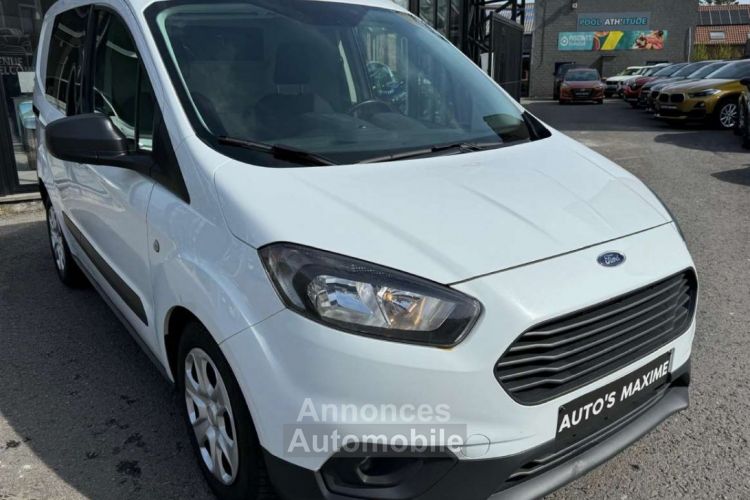 Ford Tourneo Courier 1.5 TDCI UTILITAIRE Navigation Garantie - - <small></small> 11.990 € <small>TTC</small> - #4