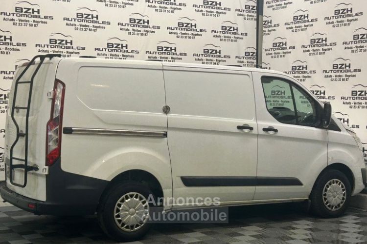 Ford Transit CCB 330C 2.2 TDCI 125CH TRACTION - <small></small> 10.990 € <small>TTC</small> - #6