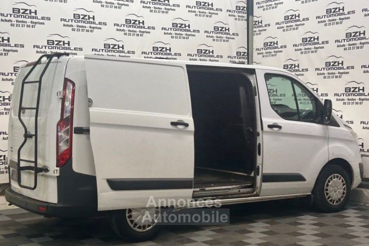 Ford Transit CCB 330C 2.2 TDCI 125CH TRACTION - <small></small> 10.990 € <small>TTC</small> - #7