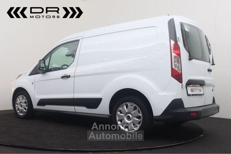 Ford Transit Connect 1.5TDCi SWB T200 LICHTE VRACHT - BLUETOOTH- PDC CRUISE CONTROL - <small></small> 12.495 € <small>TTC</small> - #4