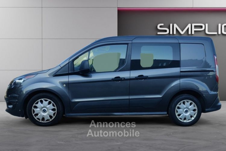 Ford Transit CONNECT 2 1.5 TDCI - 8V TURBO /RADAR AR / ATTELAGE / REVISION + COURROIE DE DISTRIBUTION / Garantie 12 Mois - <small></small> 12.500 € <small>TTC</small> - #5