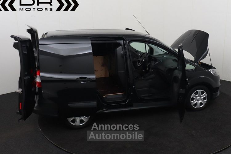 Ford Transit Courier 1.5TDCi TREND LICHTE VRACHT - RADIO CONNECT DAB - <small></small> 14.995 € <small>TTC</small> - #12