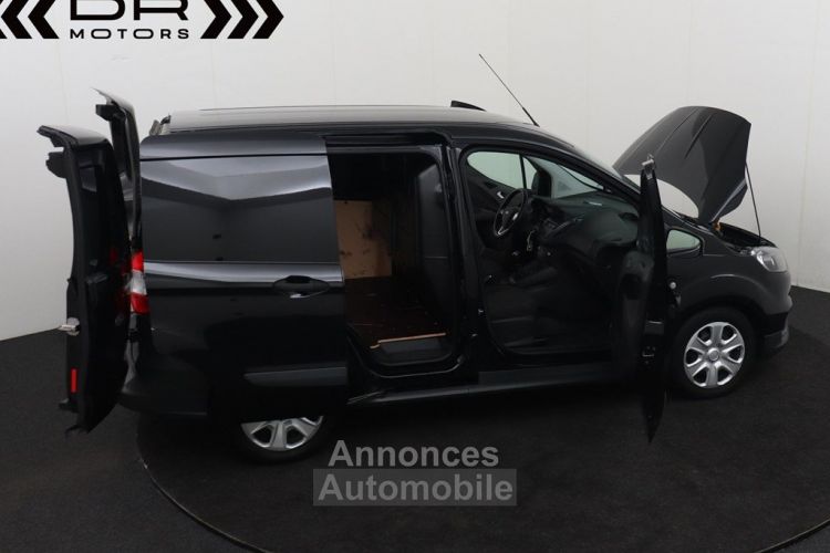 Ford Transit Courier 1.5TDCi TREND LICHTE VRACHT - RADIO CONNECT DAB - <small></small> 13.995 € <small>TTC</small> - #12