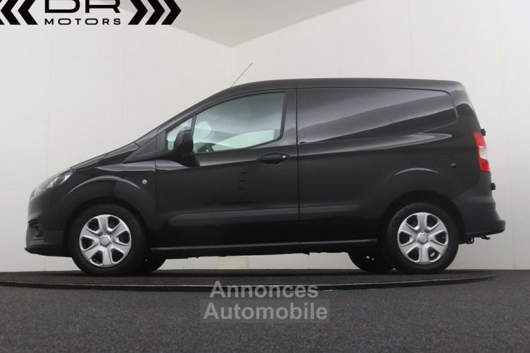 Ford Transit Courier 1.5TDCi TREND LICHTE VRACHT - RADIO CONNECT DAB 46.198km - <small></small> 17.495 € <small>TTC</small> - #5