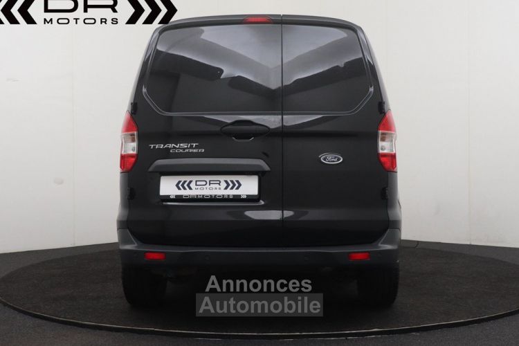 Ford Transit Courier 1.5TDCi TREND LICHTE VRACHT - RADIO CONNECT DAB 46.198km - <small></small> 17.495 € <small>TTC</small> - #9