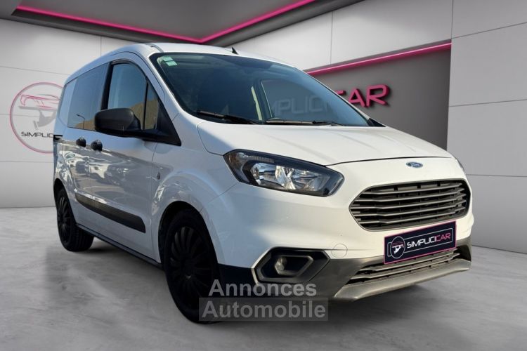 Ford Transit COURIER FOURGON 1.5 TDCI 75 BV6 - <small></small> 10.990 € <small>TTC</small> - #1