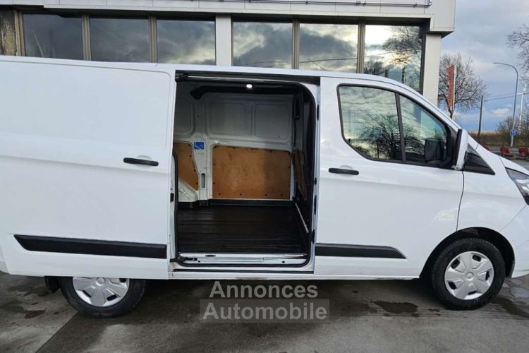 Ford Transit Custom 2.0 TDCi L1H1 3 Places Clim Garantie 12 mois - <small></small> 17.990 € <small>TTC</small> - #5