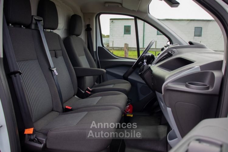 Ford Transit Custom 2.2 TDCi 3pl. - AIRCO - CRUISECONTROL - TREKHAAK - BLUETOOTH - <small></small> 13.999 € <small>TTC</small> - #16