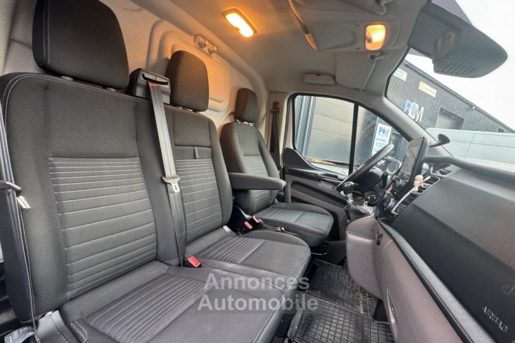 Ford Transit Custom Custom 340 L2H1 2.0 ecoblue 170 limited - <small></small> 29.990 € <small>TTC</small> - #24