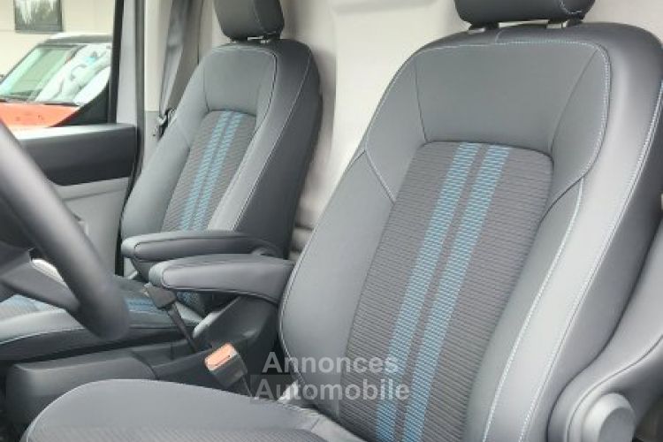 Ford Transit Custom Fg SPORT 300 L1H1 2.0 EcoBlue 170 BVA8 - <small></small> 46.490 € <small>TTC</small> - #9