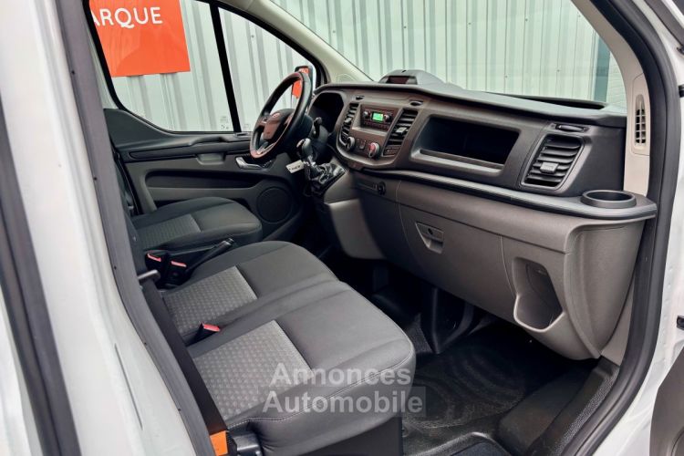 Ford Transit CUSTOM FOURGON (18250€ HT) 300 L1H1 2.0 ECOBLUE 130 TREND BUSINESS - 4P - <small></small> 21.900 € <small>TTC</small> - #11