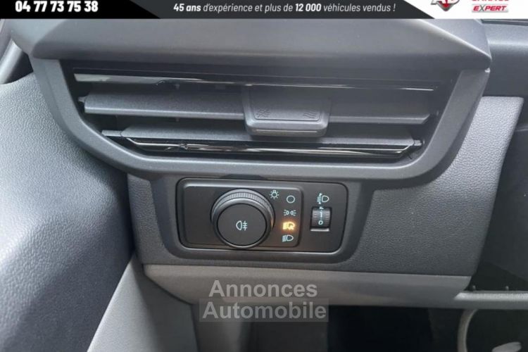 Ford Transit Custom FOURGON 300 L1H1 2.0 ECOBLUE 170 CH BVA8 SPORT Prix : 40325 ht - <small></small> 40.325 € <small>HT</small> - #23