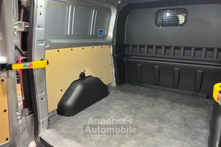 Ford Transit CUSTOM FOURGON 340 L2H2 2.0 ECOBLUE 130 MHEV TREND BUSINESS - <small></small> 30.990 € <small>TTC</small> - #37