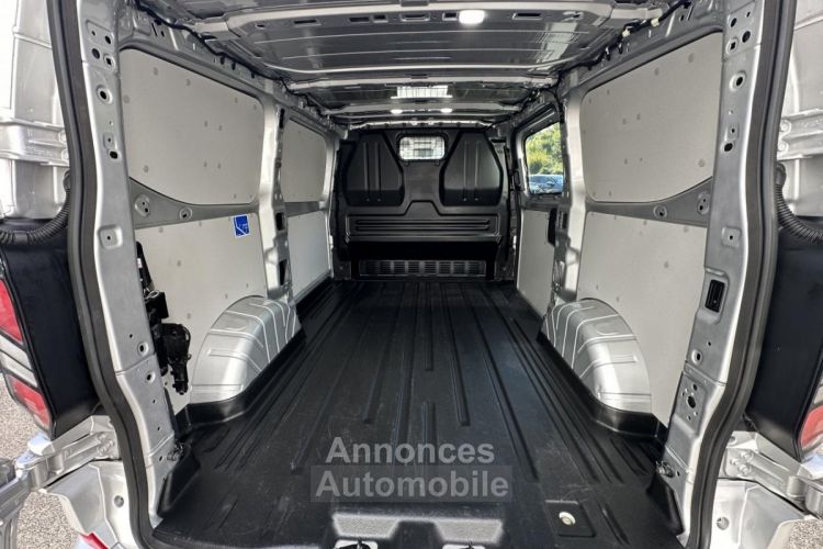 Ford Transit CUSTOM/TOURNEO CUSTOM Custom 2.0 EcoBlue - 170 - BVA 300 L1H1 Limited Gps + Camera AR + Attelage - <small></small> 43.990 € <small></small> - #12