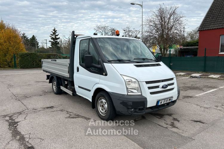 Ford Transit Plateau 2.2 TDCI 100 1ere Main Moteur à chaîne 8990 euros - <small></small> 8.990 € <small>TTC</small> - #1