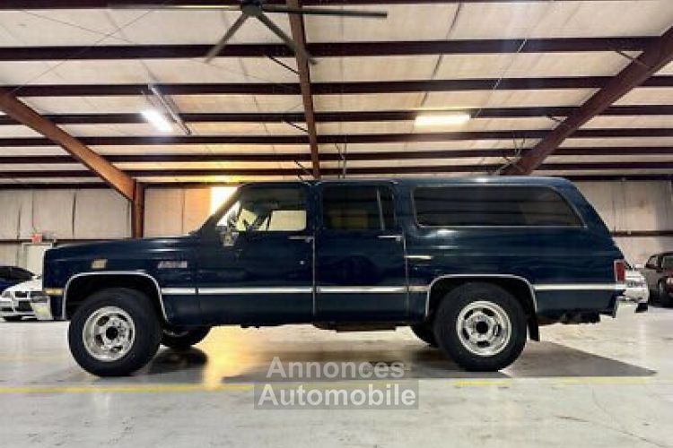 G.M.C Suburban - <small></small> 38.000 € <small>TTC</small> - #17