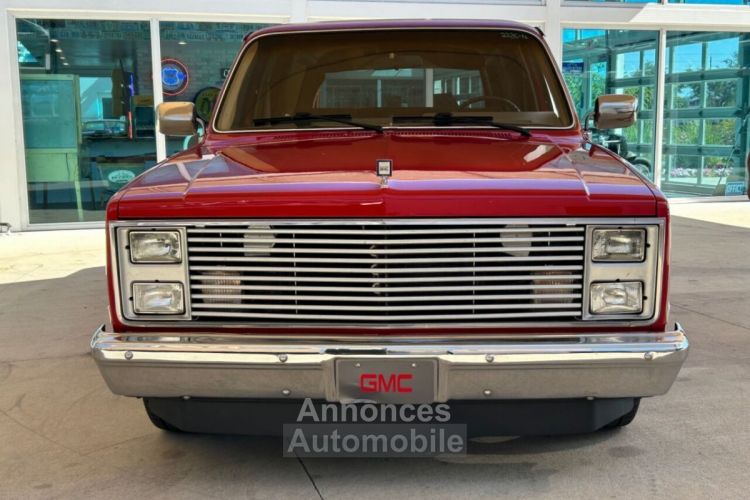 G.M.C Suburban - <small></small> 37.000 € <small>TTC</small> - #2