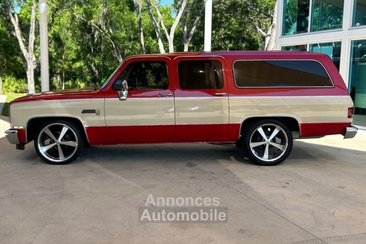 G.M.C Suburban - <small></small> 37.000 € <small>TTC</small> - #8