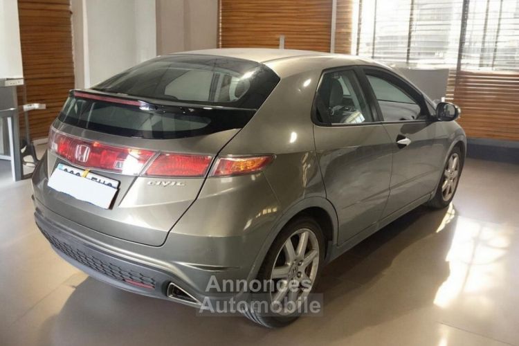 Honda Civic 1.8 i-VTEC  2006 Sport PHASE 1 - <small></small> 9.990 € <small>TTC</small> - #5