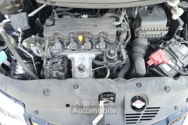 Honda Civic 1.8 i-VTEC 142ch Exécutive - <small></small> 12.490 € <small>TTC</small> - #40