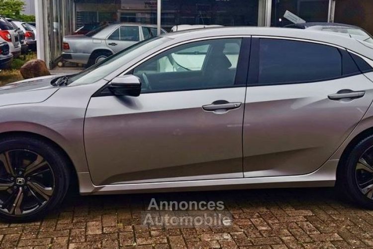 Honda Civic 2018 1.0 i-VTEC 126 CVT Dynamic - <small></small> 19.900 € <small>TTC</small> - #1