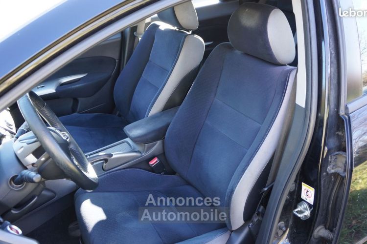 Honda Civic 2.2 cdti 140ch, boite 6 vitesses, 2ème main, entretien 100% - <small></small> 3.500 € <small>TTC</small> - #4