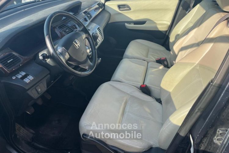 Honda FR-V 2.0 i-VTEC 150CH 6PL BVM  Exécutive Cuir Navi VENTE A MARCHAND PRO PROBLEME RALENTI - <small></small> 2.490 € <small>TTC</small> - #6