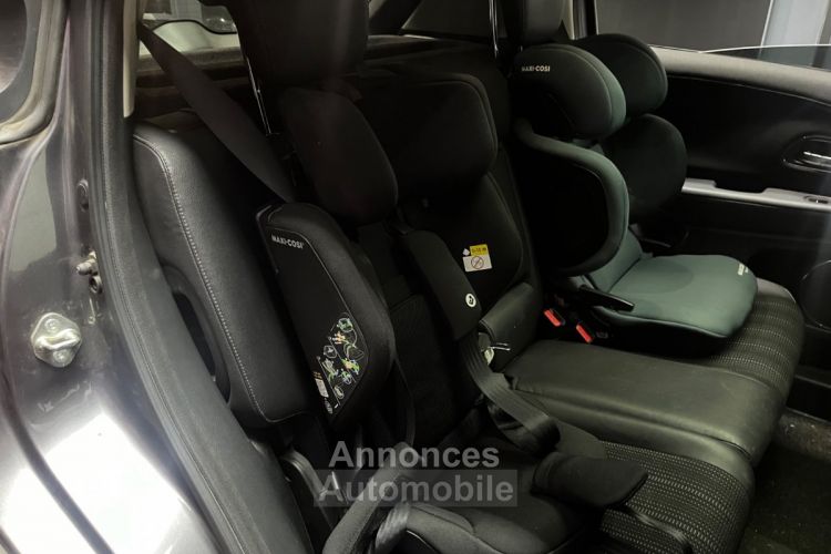 Honda HR-V 1.5 i-VTEC Executive Navi CVT - <small></small> 13.990 € <small>TTC</small> - #17