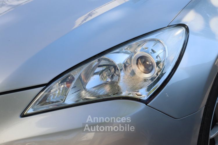 Hyundai Genesis Coupé 2.0 T 210 BVM6 (Sièges élec/chauffants,GPS,Bluetooth) - <small></small> 12.990 € <small>TTC</small> - #23