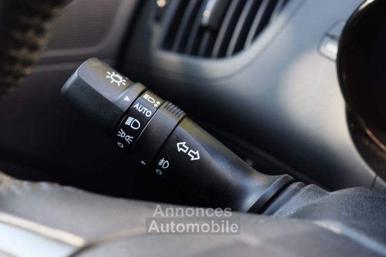 Hyundai Genesis Coupé 2.0 T 210 BVM6 (Sièges élec/chauffants,GPS,Bluetooth) - <small></small> 12.990 € <small>TTC</small> - #35