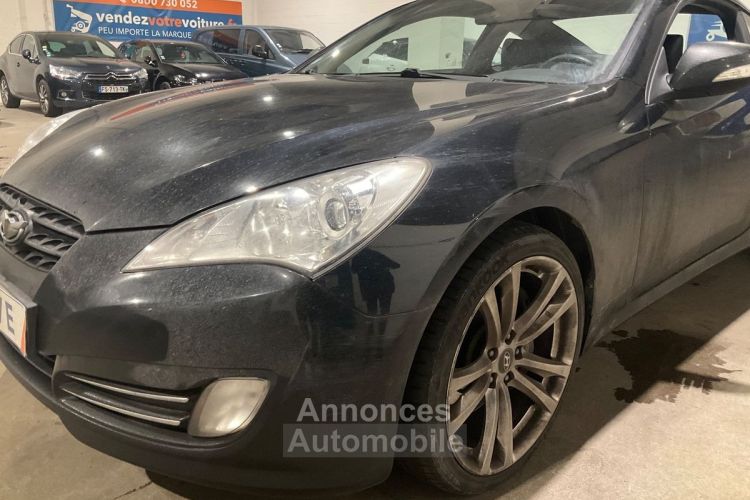 Hyundai Genesis Coupé 3.8 V6 303 CV EXECUTIVE BVA6 / 62 572KM / 2E MAIN / SUIVI FULL / GTIE 12 MOIS - <small></small> 20.990 € <small>TTC</small> - #2